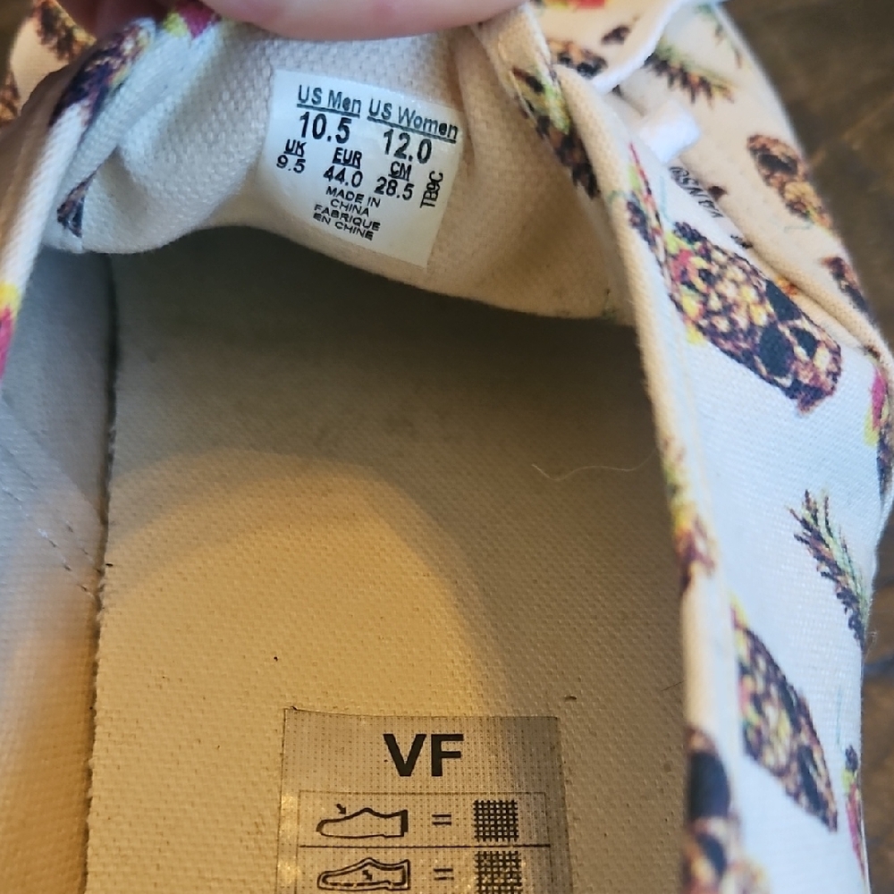 Vans Pineapple Skull Sneakers - Picture 4 of 4